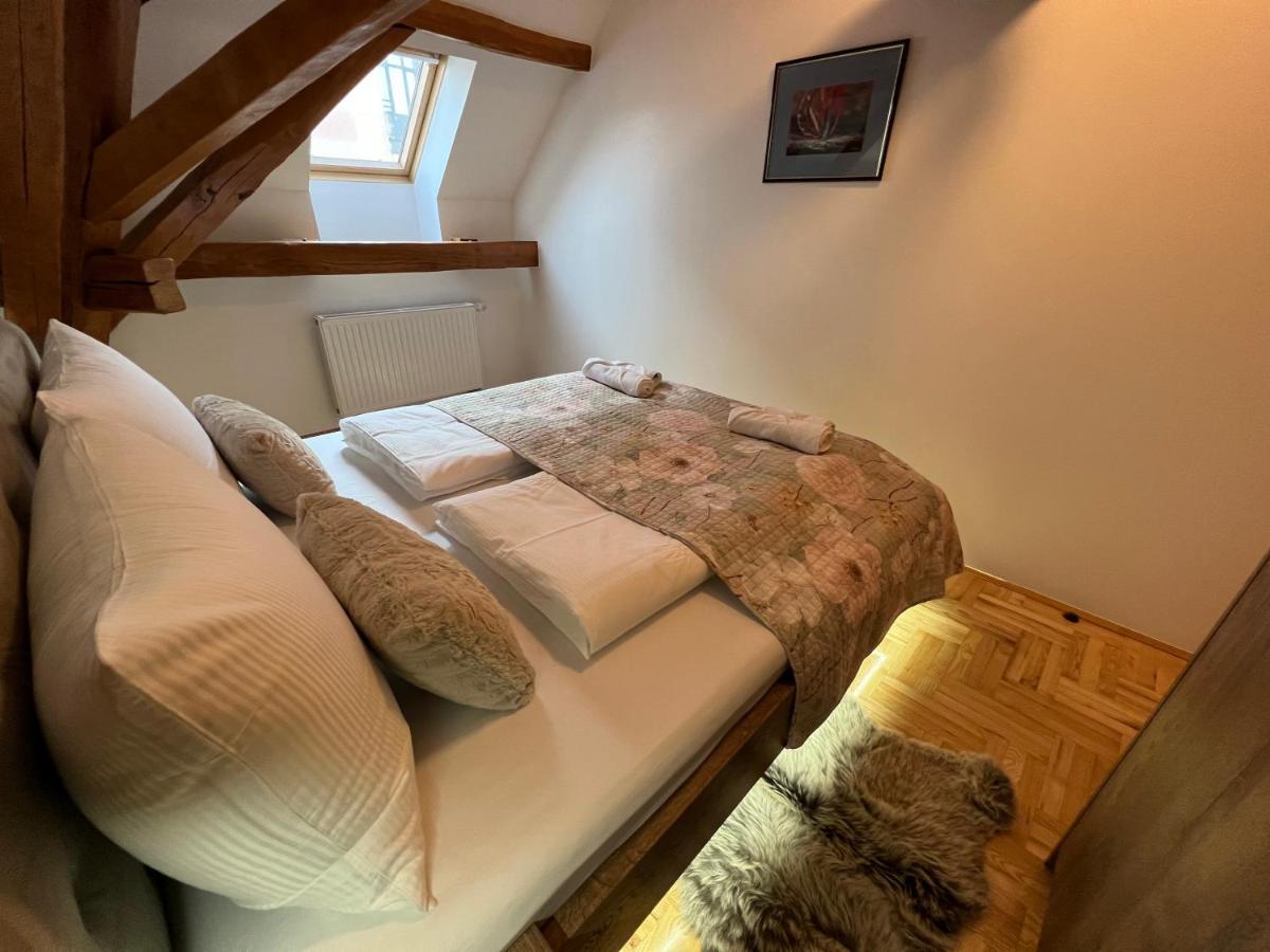 La Luna Rustic Deluxe Apartment With Free Jacuzzi, Bikes & Covered Parking Nasice Exterior foto